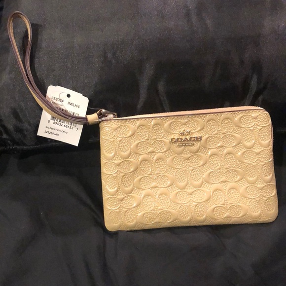 Coach Wristlet - Picture 2 of 4